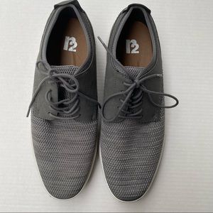 R2 shoes mens size 10, gray sneakers, brand new with tags